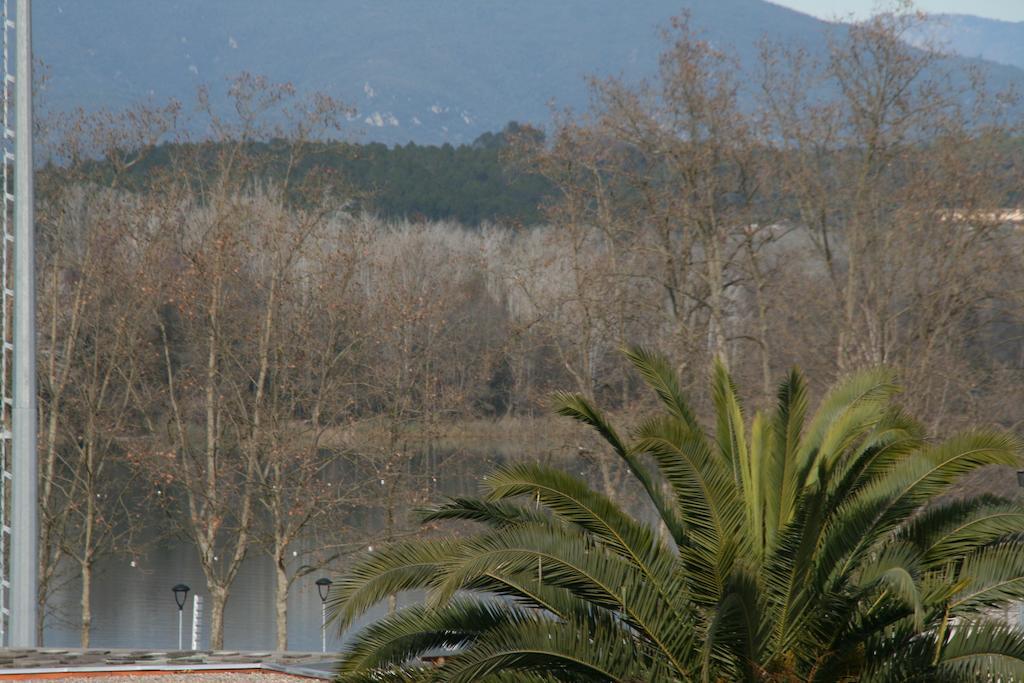 Hotel L'Ast Banyoles Extérieur photo