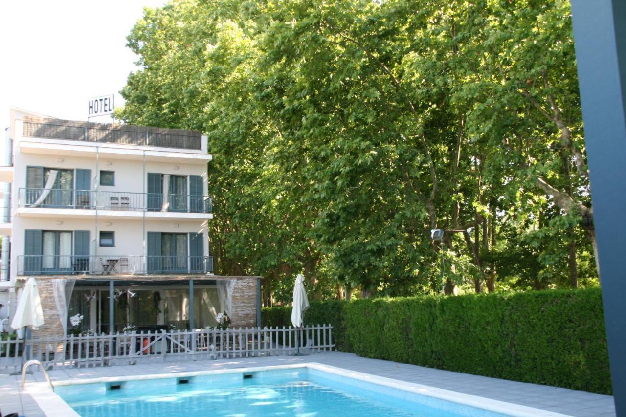 Hotel L'Ast Banyoles Extérieur photo