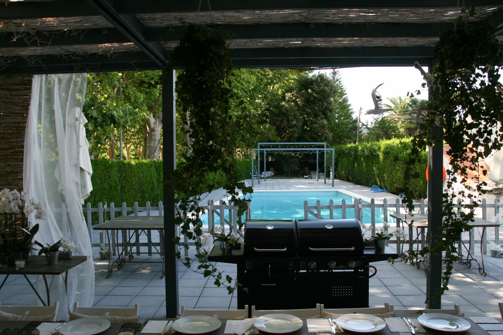 Hotel L'Ast Banyoles Extérieur photo